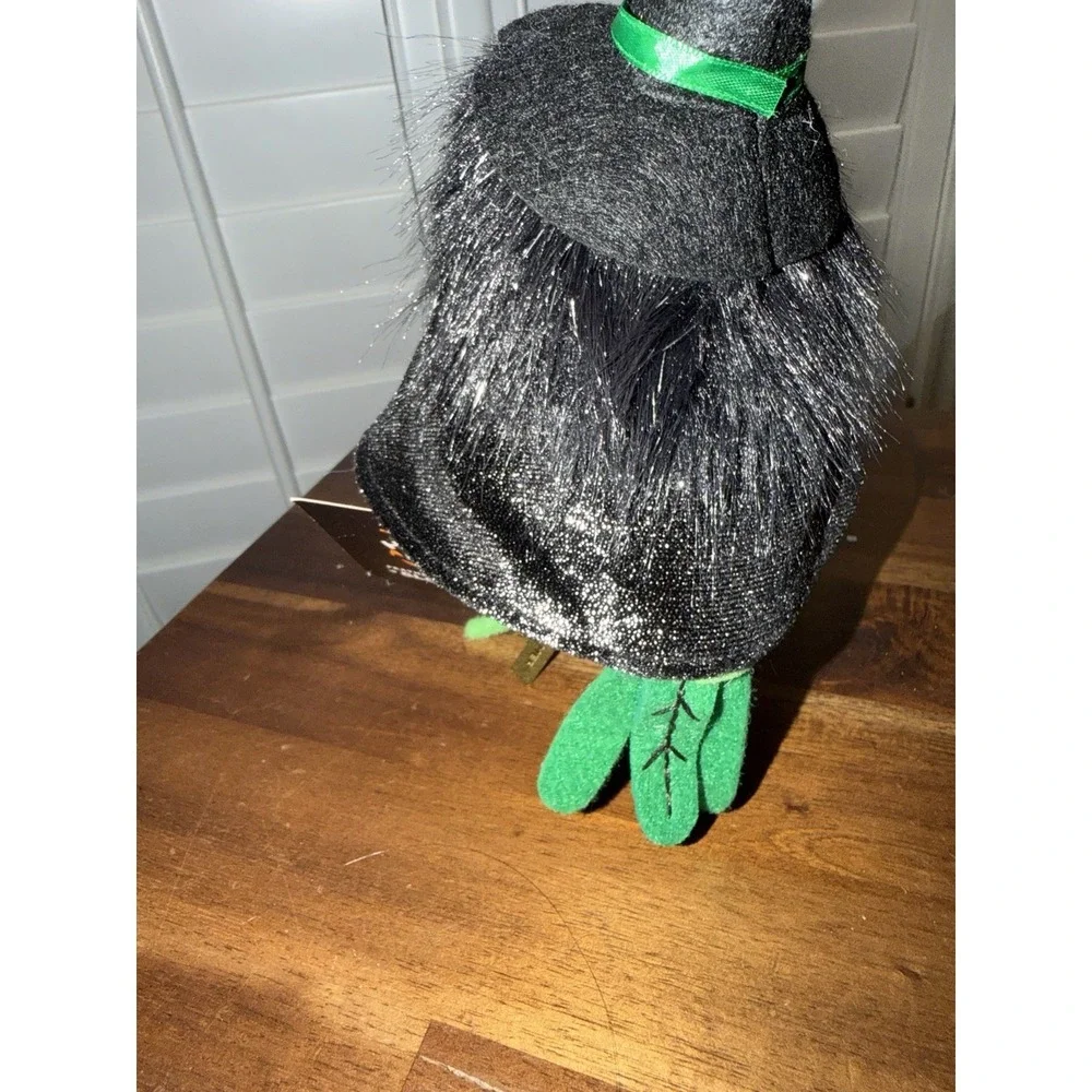Featherly Friends GLOOMER Bad Witch Halloween Target Bird Figurine Decoration